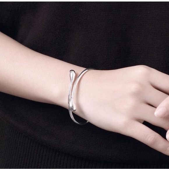 Sterling Silver Tear Drop Geometric Matching Necklace Bracelet Earrings Set - Picture 11 of 15